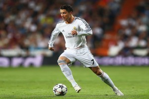 乐鱼体育App下载-传承与创新：球星退役后对足球的影响，球员退役后靠什么生存